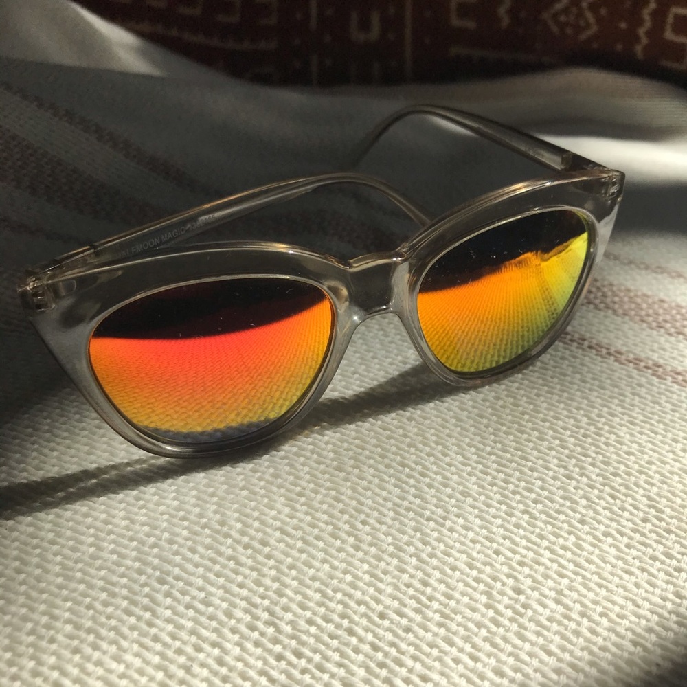 🌗 Le Spec Halfmoon Magic sunglasses 🌗
